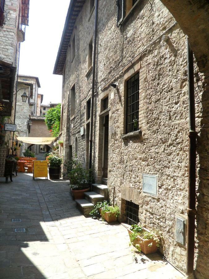 Affittacamere In Centro Gubbio Exterior photo
